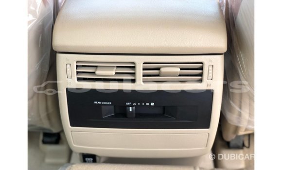 Buy Import Toyota Land Cruiser White Car in Import - Dubai in Central Buy Import Toyota Land Cruiser White Car in Import - Dubai in Central