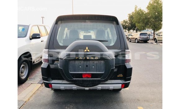Buy Import Mitsubishi Pajero Black Car in Import - Dubai in Central Buy Import Mitsubishi Pajero Black Car in Import - Dubai in Central