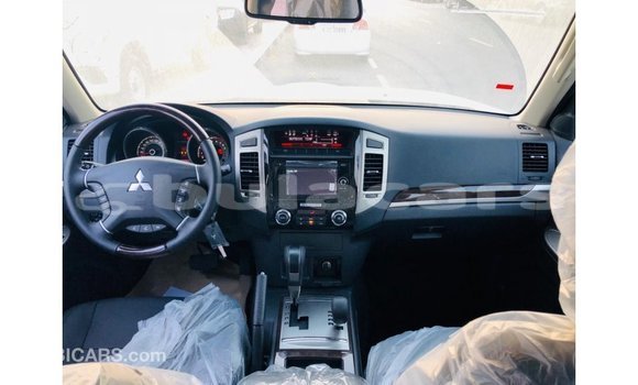 Buy Import Mitsubishi Pajero Black Car in Import - Dubai in Central Buy Import Mitsubishi Pajero Black Car in Import - Dubai in Central