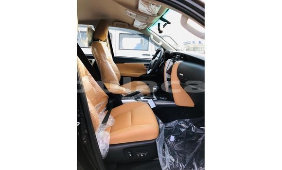 Buy Import Toyota Fortuner Black Car in Import - Dubai in Central Buy Import Toyota Fortuner Black Car in Import - Dubai in Central