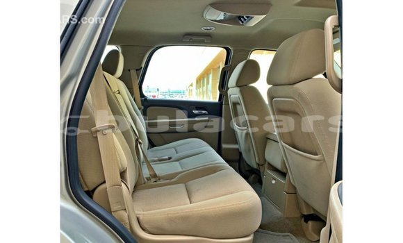 Buy Import Chevrolet Tahoe Other Car in Import - Dubai in Central Buy Import Chevrolet Tahoe Other Car in Import - Dubai in Central