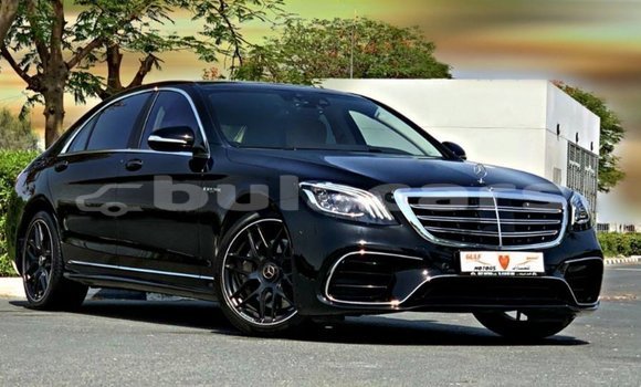 Buy Import Mercedes-Benz 190 Black Car in Import - Dubai in Central Buy Import Mercedes-Benz 190 Black Car in Import - Dubai in Central