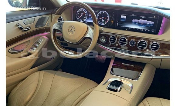 Buy Import Mercedes-Benz 190 Black Car in Import - Dubai in Central Buy Import Mercedes-Benz 190 Black Car in Import - Dubai in Central