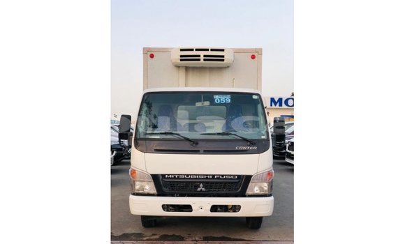 Buy Import Mitsubishi Carisma White Car in Import - Dubai in Central Buy Import Mitsubishi Carisma White Car in Import - Dubai in Central