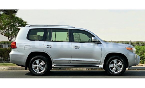 Buy Import Toyota Land Cruiser Grey Car in Import - Dubai in Central Buy Import Toyota Land Cruiser Grey Car in Import - Dubai in Central