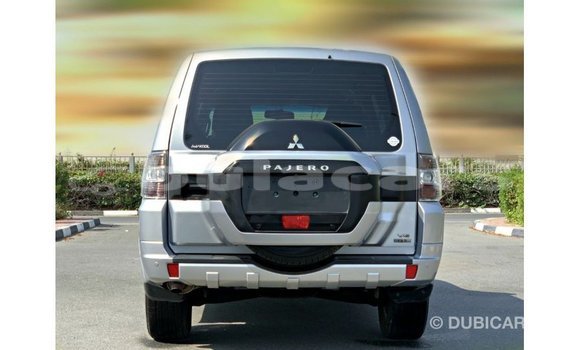 Buy Import Mitsubishi Pajero Grey Car in Import - Dubai in Central Buy Import Mitsubishi Pajero Grey Car in Import - Dubai in Central