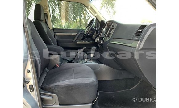 Buy Import Mitsubishi Pajero Grey Car in Import - Dubai in Central Buy Import Mitsubishi Pajero Grey Car in Import - Dubai in Central