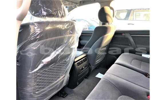 Acheter Import Voiture Toyota Land Cruiser Autre à Import - Dubai, Central Acheter Import Voiture Toyota Land Cruiser Autre à Import - Dubai, Central