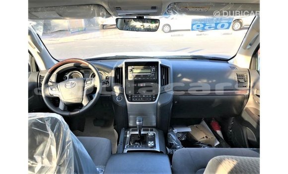 Acheter Import Voiture Toyota Land Cruiser Autre à Import - Dubai, Central Acheter Import Voiture Toyota Land Cruiser Autre à Import - Dubai, Central