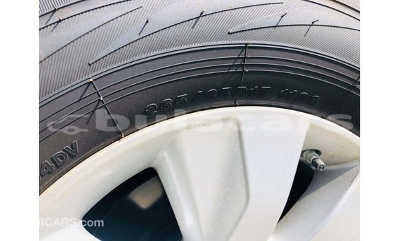 Buy Import Toyota Hilux White Car in Import - Dubai in Central Buy Import Toyota Hilux White Car in Import - Dubai in Central