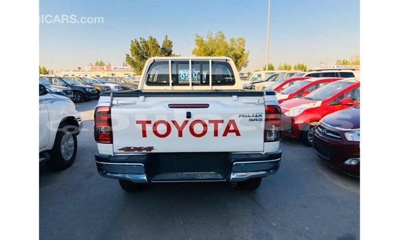 Buy Import Toyota Hilux White Car in Import - Dubai in Central Buy Import Toyota Hilux White Car in Import - Dubai in Central