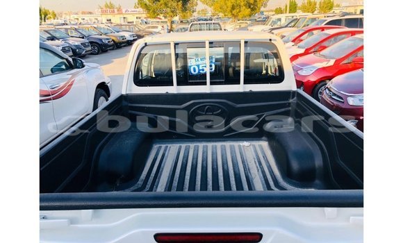 Buy Import Toyota Hilux White Car in Import - Dubai in Central Buy Import Toyota Hilux White Car in Import - Dubai in Central