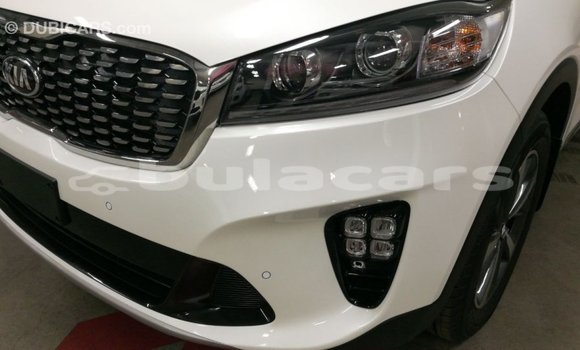 Acheter Import Voiture Kia Sorento Blanc à Import - Dubai, Central Acheter Import Voiture Kia Sorento Blanc à Import - Dubai, Central