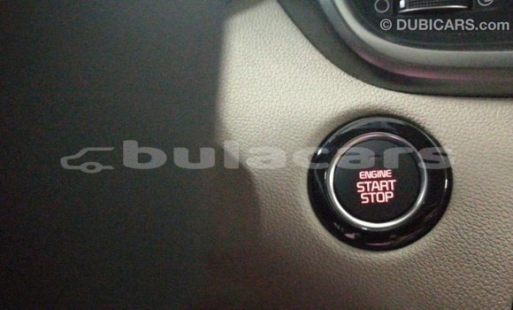 Acheter Import Voiture Kia Sorento Blanc à Import - Dubai, Central Acheter Import Voiture Kia Sorento Blanc à Import - Dubai, Central