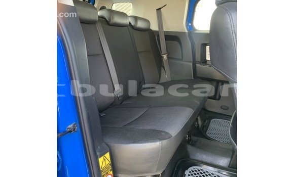 Buy Import Toyota FJ Cruiser Blue Car in Import - Dubai in Central Buy Import Toyota FJ Cruiser Blue Car in Import - Dubai in Central