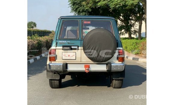 Buy Import Nissan Patrol Blue Car in Import - Dubai in Central Buy Import Nissan Patrol Blue Car in Import - Dubai in Central