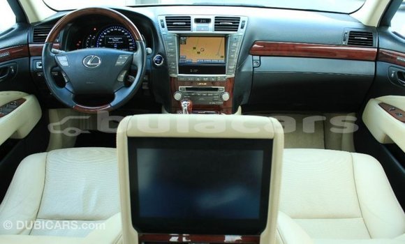 Buy Import Lexus LS White Car in Import - Dubai in Central Buy Import Lexus LS White Car in Import - Dubai in Central