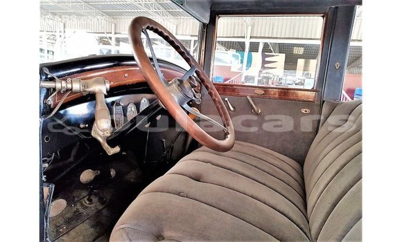 Buy Import Buick Electra Blue Car in Import - Dubai in Central Buy Import Buick Electra Blue Car in Import - Dubai in Central