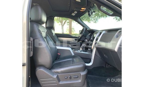 Buy Import Ford Club Wagon Beige Car in Import - Dubai in Central Buy Import Ford Club Wagon Beige Car in Import - Dubai in Central