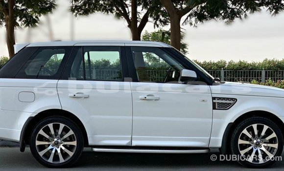 Buy Import Land Rover Range Rover White Car in Import - Dubai in Central Buy Import Land Rover Range Rover White Car in Import - Dubai in Central