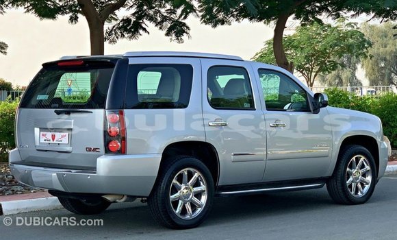 Buy Import GMC Yukon Grey Car in Import - Dubai in Central Buy Import GMC Yukon Grey Car in Import - Dubai in Central