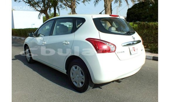 Buy Import Nissan Tiida White Car in Import - Dubai in Central Buy Import Nissan Tiida White Car in Import - Dubai in Central