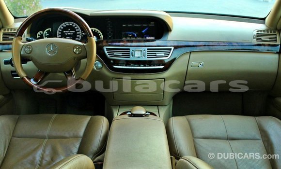 Buy Import Mercedes-Benz 200 Blue Car in Import - Dubai in Central Buy Import Mercedes-Benz 200 Blue Car in Import - Dubai in Central