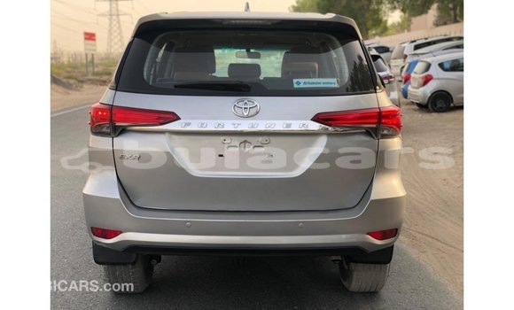 Buy Import Toyota Fortuner Grey Car in Import - Dubai in Central Buy Import Toyota Fortuner Grey Car in Import - Dubai in Central