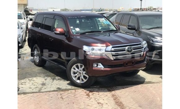 Buy Import Toyota Land Cruiser Red Car in Import - Dubai in Central Buy Import Toyota Land Cruiser Red Car in Import - Dubai in Central