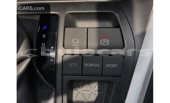 Acheter Import Voiture Toyota 4Runner Blanc à Import - Dubai, Central Acheter Import Voiture Toyota 4Runner Blanc à Import - Dubai, Central