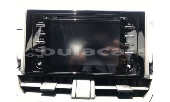 Acheter Import Voiture Toyota 4Runner Blanc à Import - Dubai, Central Acheter Import Voiture Toyota 4Runner Blanc à Import - Dubai, Central