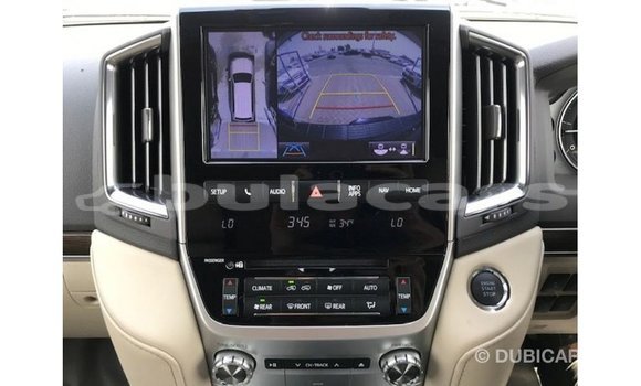 Acheter Import Voiture Toyota Land Cruiser Noir à Import - Dubai, Central Acheter Import Voiture Toyota Land Cruiser Noir à Import - Dubai, Central