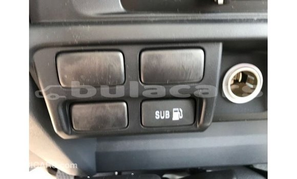 Buy Import Toyota Land Cruiser White Car in Import - Dubai in Central Buy Import Toyota Land Cruiser White Car in Import - Dubai in Central