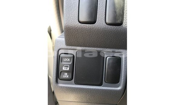 Buy Import Toyota Land Cruiser White Car in Import - Dubai in Central Buy Import Toyota Land Cruiser White Car in Import - Dubai in Central