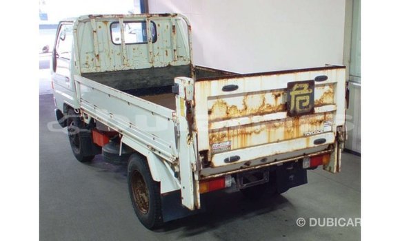 Acheter Import Voiture Toyota Dyna Blanc à Import - Dubai, Central Acheter Import Voiture Toyota Dyna Blanc à Import - Dubai, Central