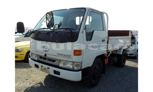 Acheter Import Voiture Toyota Dyna Blanc à Import - Dubai, Central Acheter Import Voiture Toyota Dyna Blanc à Import - Dubai, Central