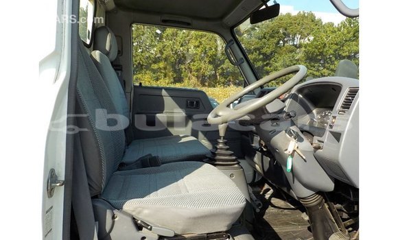 Acheter Import Voiture Toyota Dyna Blanc à Import - Dubai, Central Acheter Import Voiture Toyota Dyna Blanc à Import - Dubai, Central