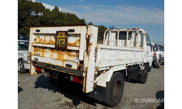 Acheter Import Voiture Toyota Dyna Blanc à Import - Dubai, Central Acheter Import Voiture Toyota Dyna Blanc à Import - Dubai, Central