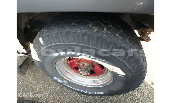 Acheter Import Voiture Toyota Land Cruiser Autre à Import - Dubai, Central Acheter Import Voiture Toyota Land Cruiser Autre à Import - Dubai, Central