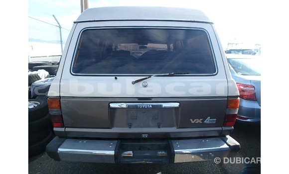 Acheter Import Voiture Toyota Land Cruiser Autre à Import - Dubai, Central Acheter Import Voiture Toyota Land Cruiser Autre à Import - Dubai, Central