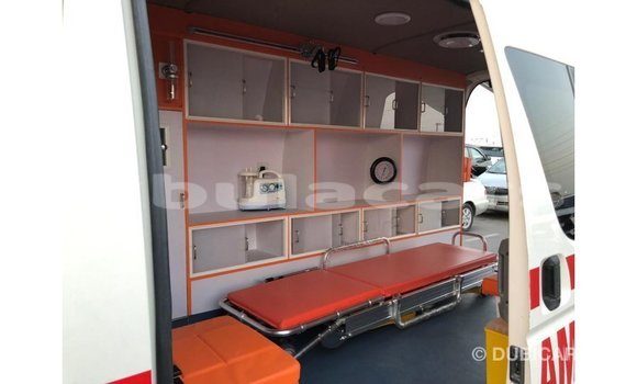 Buy Import Toyota Hiace White Car in Import - Dubai in Central Buy Import Toyota Hiace White Car in Import - Dubai in Central