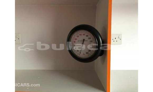 Buy Import Toyota Hiace White Car in Import - Dubai in Central Buy Import Toyota Hiace White Car in Import - Dubai in Central