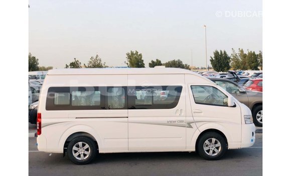 Buy Import Foton Forland White Truck in Import - Dubai in Central Buy Import Foton Forland White Truck in Import - Dubai in Central