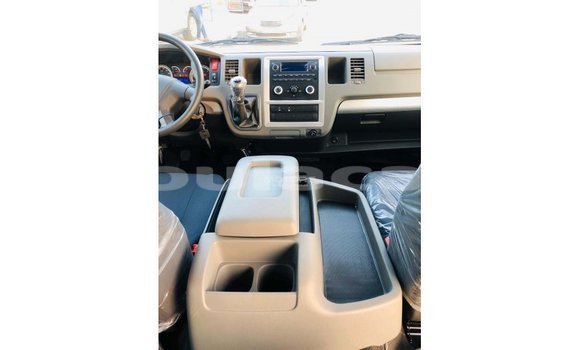 Buy Import Foton Forland White Truck in Import - Dubai in Central Buy Import Foton Forland White Truck in Import - Dubai in Central