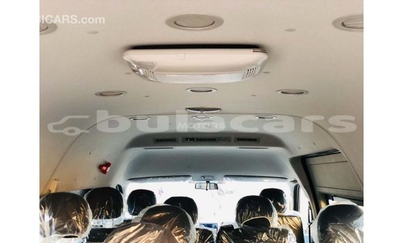 Buy Import Foton Forland White Truck in Import - Dubai in Central Buy Import Foton Forland White Truck in Import - Dubai in Central