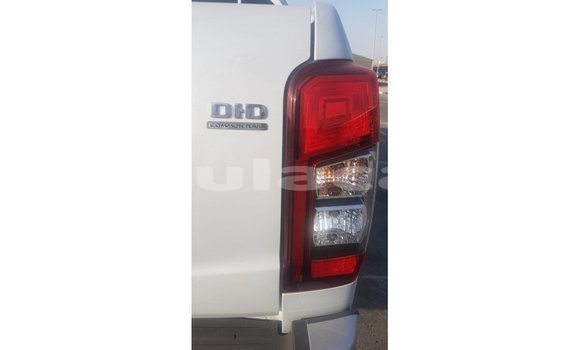 Acheter Import Voiture Mitsubishi L200 Blanc à Import - Dubai, Central Acheter Import Voiture Mitsubishi L200 Blanc à Import - Dubai, Central