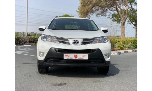 Buy Import Toyota 4Runner White Car in Import - Dubai in Central Buy Import Toyota 4Runner White Car in Import - Dubai in Central