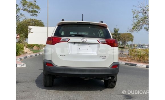 Buy Import Toyota 4Runner White Car in Import - Dubai in Central Buy Import Toyota 4Runner White Car in Import - Dubai in Central