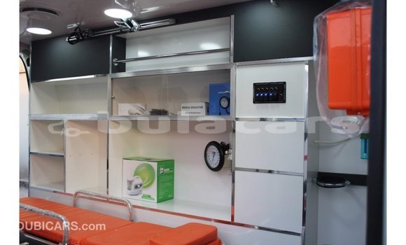 Buy Import Toyota Hiace White Car in Import - Dubai in Central Buy Import Toyota Hiace White Car in Import - Dubai in Central