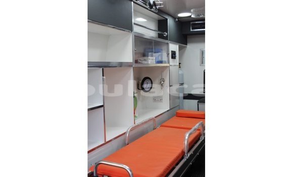 Buy Import Toyota Hiace White Car in Import - Dubai in Central Buy Import Toyota Hiace White Car in Import - Dubai in Central